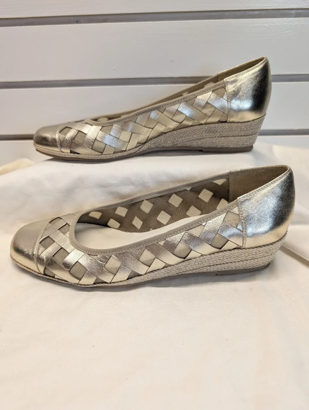 Sesto Meucci Myra Metallic Napa Espadrille Wedge Pumps 10 Italy Gold Like New!